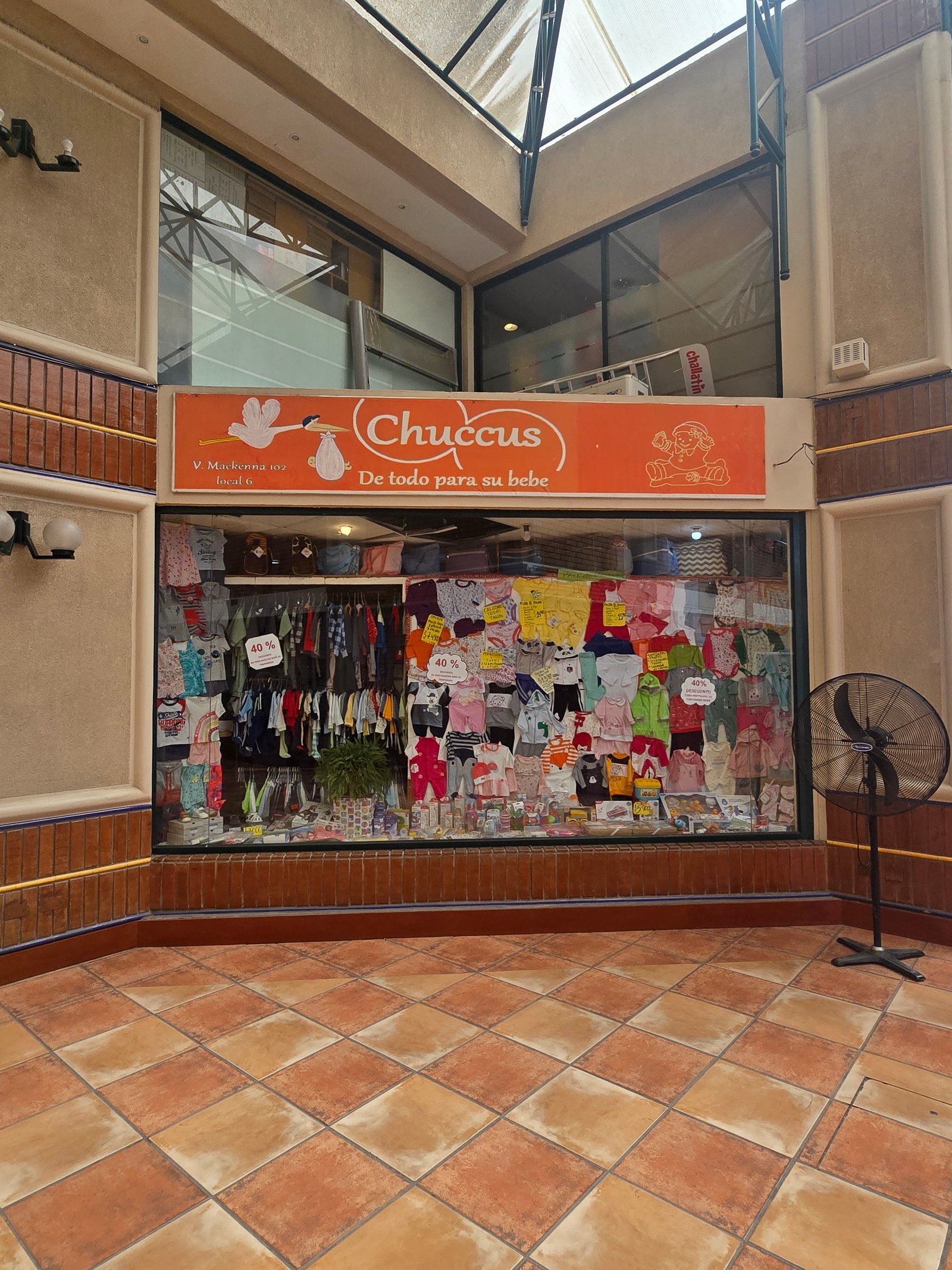 Pasillo interior Galería Comercial Valle del Sol, Ovalle