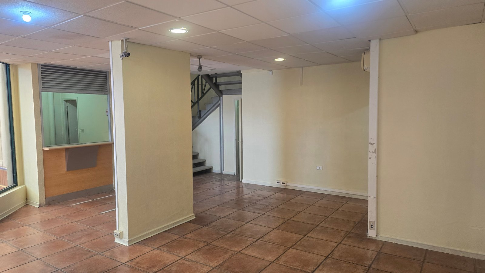 Local N°6 en Galería Valle del Sol — foto 11